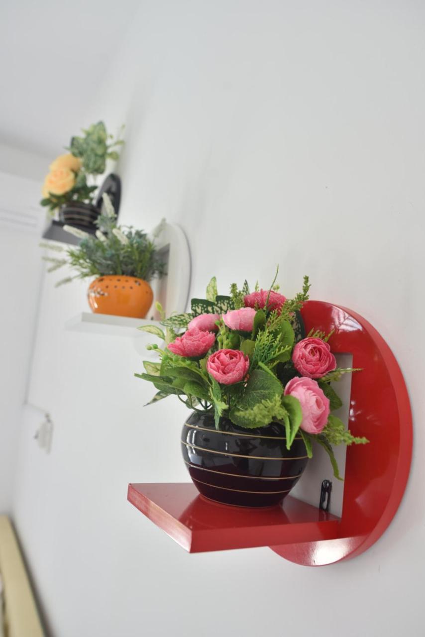 Lovely Homestay Hue Exteriör bild